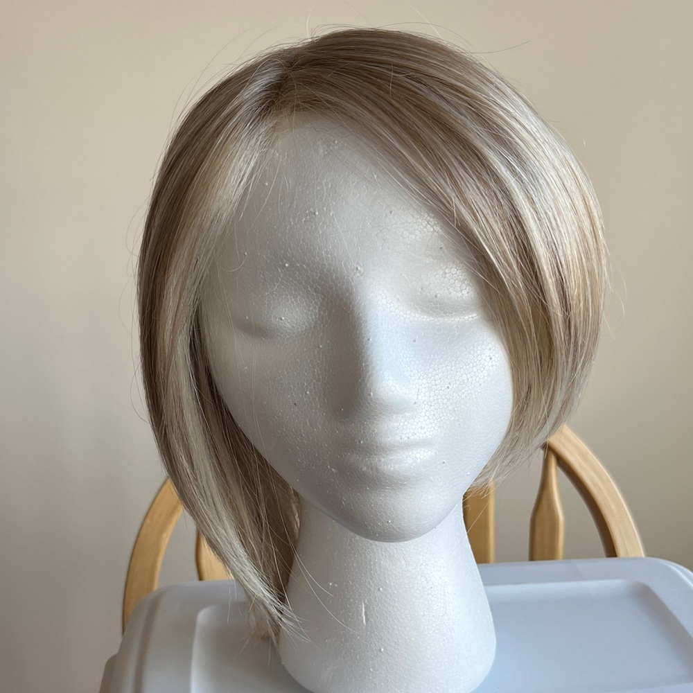 Stylish Blonde Wig for Women
